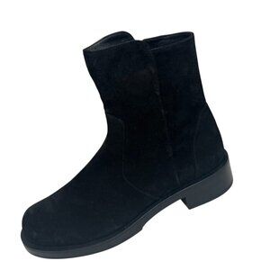 $595 Stuart Weitzman Women's Bold Zip Bootie Black Suede size 9 NEW